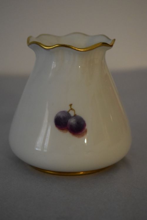 ROYAL WORCESTER FRILLY NECK VASE PAINTED FRUIT - ADDITIONAL PHOTO 1