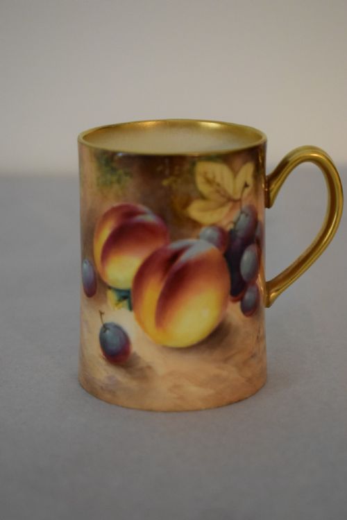 royal worcester painted fruit christening mug - CATEGORY: ANTIQUE CERAMICS - DATED 1960