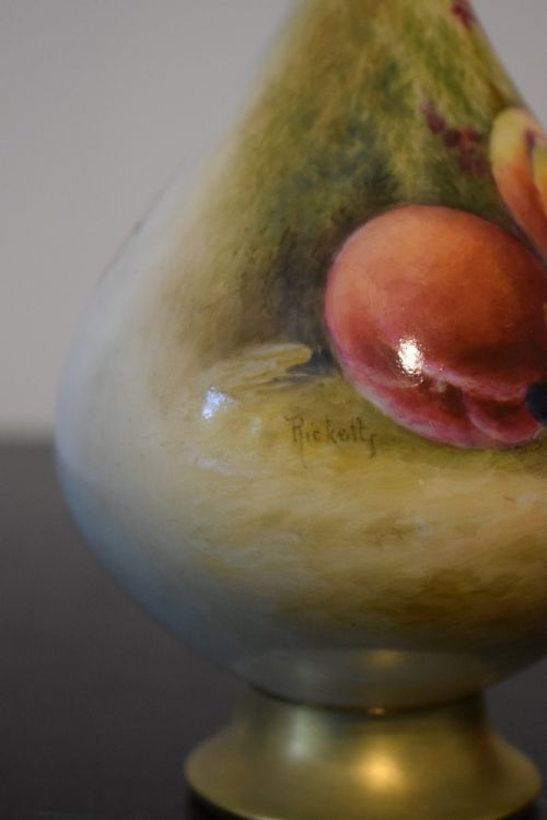 ROYAL WORCESTER PAINTED FRUIT VASE BY RICKETTS - ADDITIONAL PHOTO 3