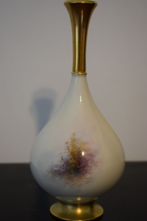 ROYAL WORCESTER VASE SIGNED H DAVIS - ADDITIONAL PHOTO 1
