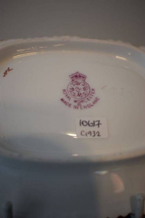 ROYAL WORCESTER BON BON DISH SIGNED H STINTON - ADDITIONAL PHOTO 3