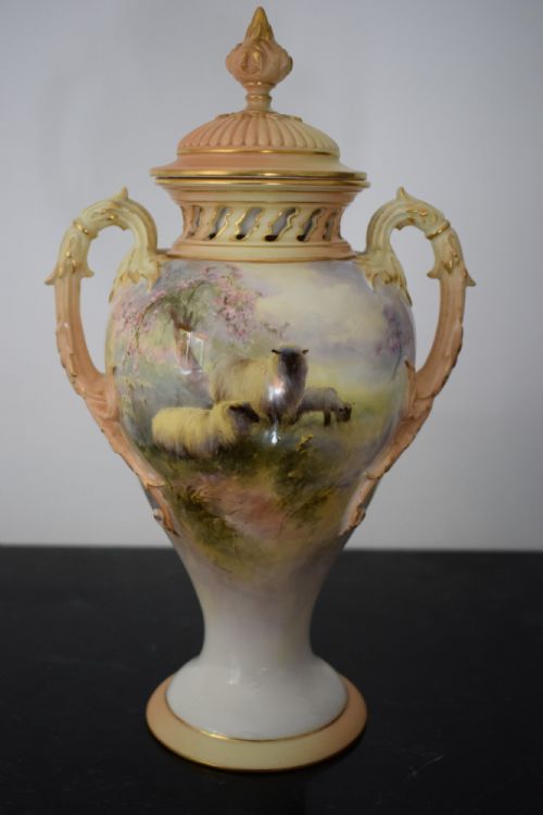 royal worcester rose jar and cover signed h davis - CATEGORY: ANTIQUE VASES - DATED 1910