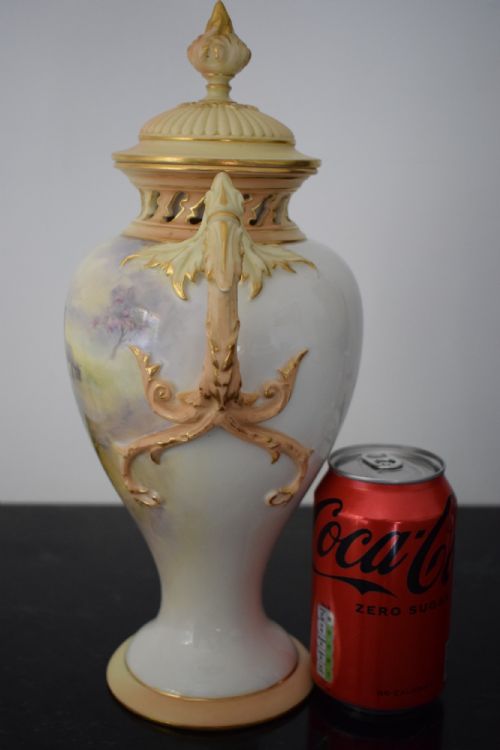 ROYAL WORCESTER ROSE JAR AND COVER SIGNED H DAVIS - ADDITIONAL PHOTO 2