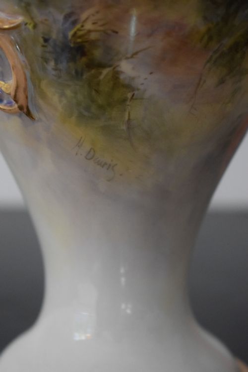 ROYAL WORCESTER ROSE JAR AND COVER SIGNED H DAVIS - ADDITIONAL PHOTO 3