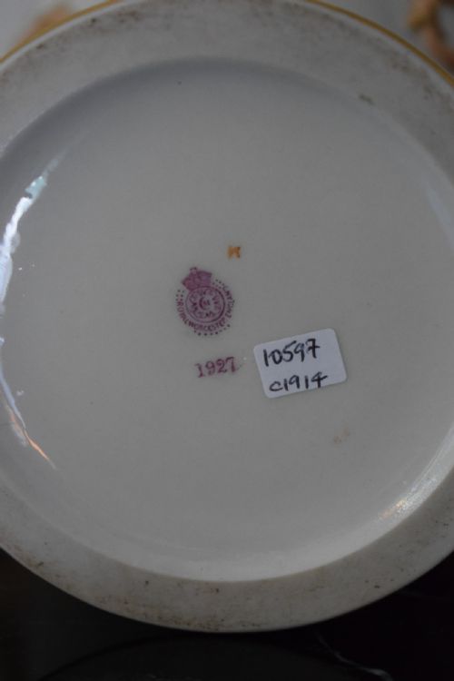 ROYAL WORCESTER ROSE JAR AND COVER SIGNED H DAVIS - ADDITIONAL PHOTO 4