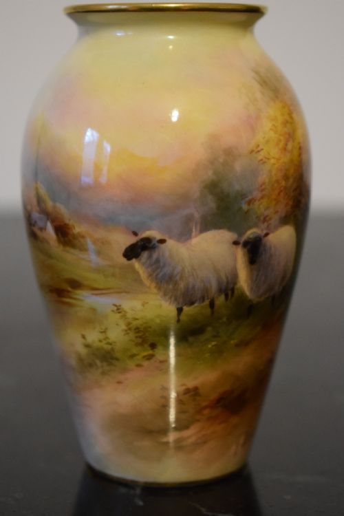 ROYAL WORCESTER PAIR OF SMALL VASES BY HARRY DAVIS - ADDITIONAL PHOTO 2