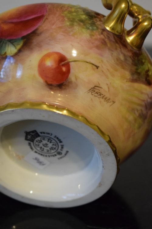 ROYAL WORCESTER PAINTED FRUIT ROPE EDGE COVERED SUGAR BOWL BY FREEMAN - ADDITIONAL PHOTO 4