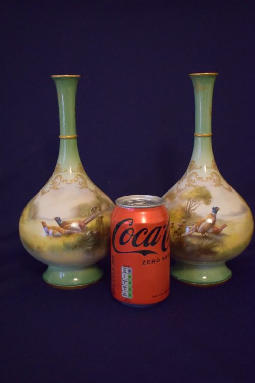 HADLEYS WORCESTER PAIR OF ARTIST SIGNED VASES - ADDITIONAL PHOTO 4