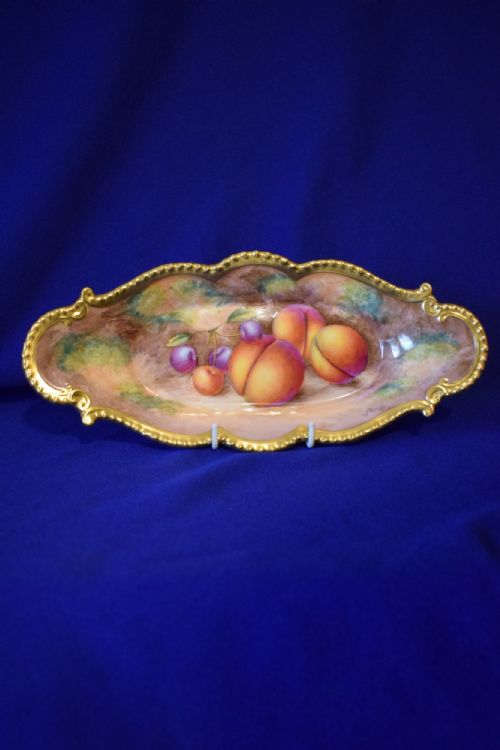 royal worcester painted fruit pencil tray - CATEGORY: ANTIQUE CERAMICS - DATED 1960