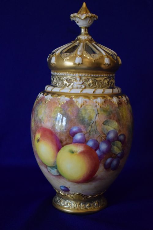 ROYAL WORCESTER PAIR OF PAINTED FRUIT 3 PIECE ROSE JARS BY FREEMAN - ADDITIONAL PHOTO 6