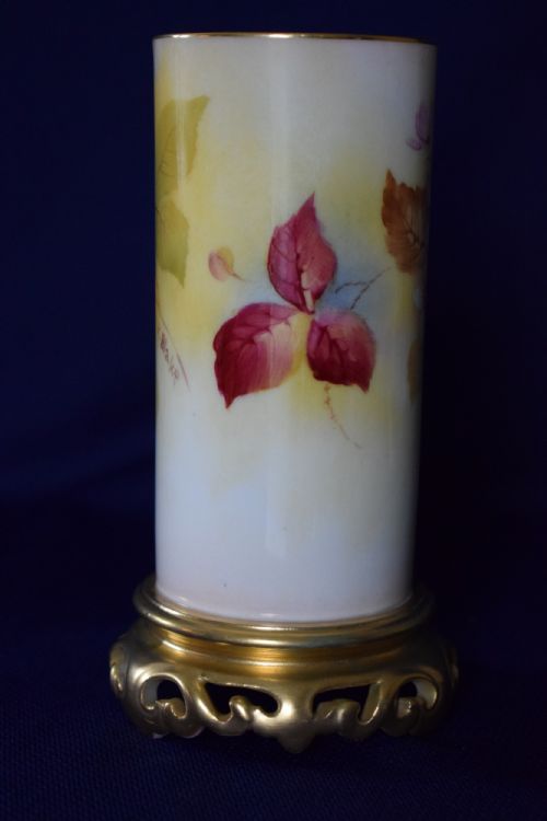ROYAL WORCESTER SPILL VASE SIGNED K BLAKE - ADDITIONAL PHOTO 1