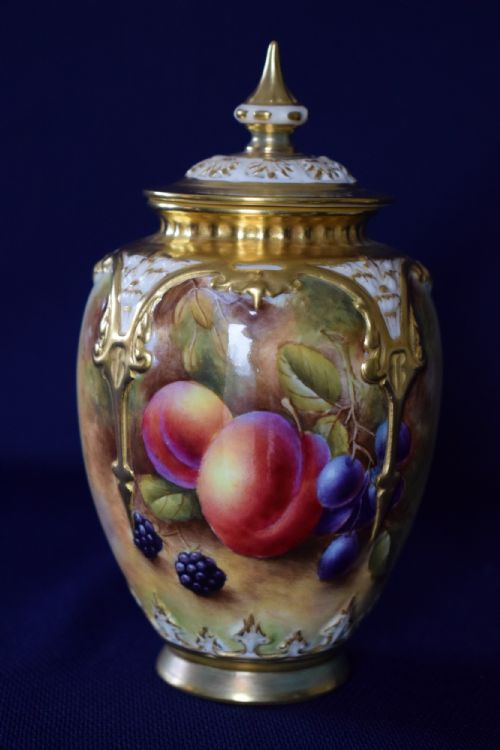 royal worcester painted fruit pot pourri vase signed j smith - CATEGORY: ANTIQUE VASES - DATED 1950