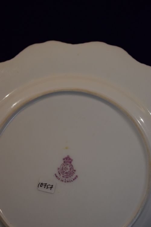 ROYAL WORCESTER PAINTED FRUIT STAR EDGE PLATE - ADDITIONAL PHOTO 1