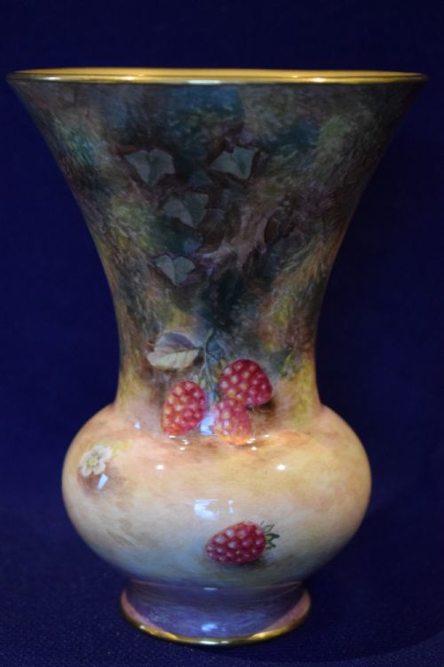 ROYAL WORCESTER VASE PAINTED FRUIT BY H AYRTON - ADDITIONAL PHOTO 1