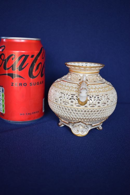 ROYAL WORCESTER VASE RETICULATED BY GEORGE OWEN - ADDITIONAL PHOTO 2