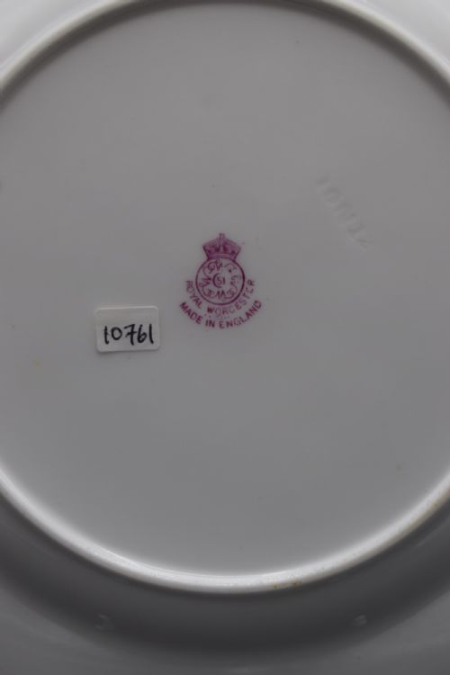 ROYAL WORCESTER PAINTED FRUIT STAR EDGE PLATE - ADDITIONAL PHOTO 2