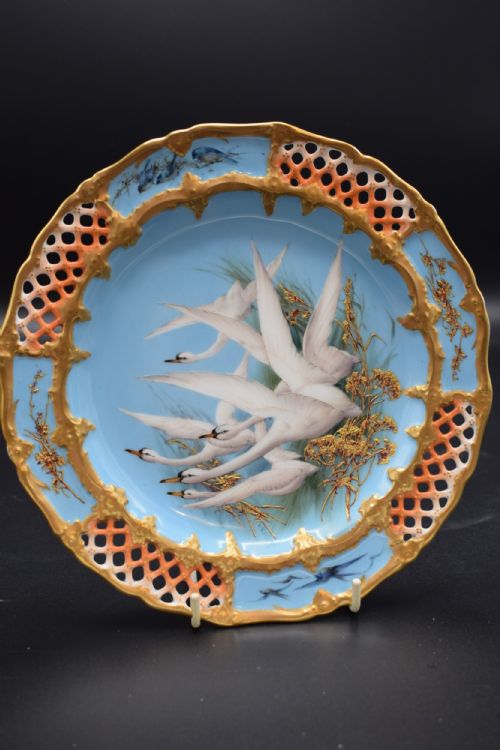 ROYAL WORCESTER PAIR OF CABINET PLATES BY C BALDWYN - ADDITIONAL PHOTO 2