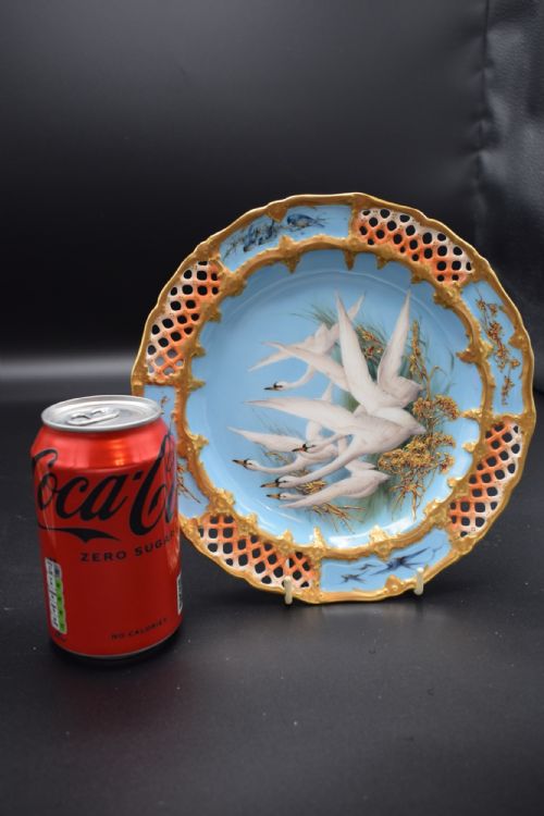 ROYAL WORCESTER PAIR OF CABINET PLATES BY C BALDWYN - ADDITIONAL PHOTO 3