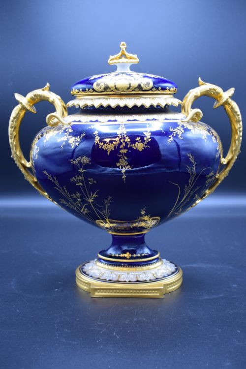 ROYAL CROWN DERBY CENTREPIECE SIGNED DARLINGTON - ADDITIONAL PHOTO 2