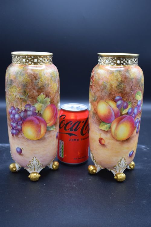 ROYAL WORCESTER PAIR OF VASES SIGNED FREEMAN - ADDITIONAL PHOTO 2