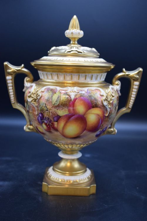 ROYAL WORCESTER TROPHY VASE AND COVER BY FREEMAN - ADDITIONAL PHOTO 1
