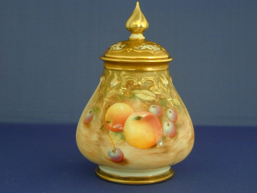 Royal Worcester artist signed pot pourri