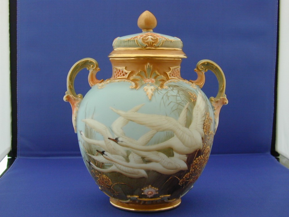 Royal Worcester pot pourri vase swans by Charles Baldwyn