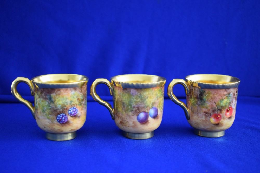 Royal Worcester set of 6 fruit painted coffee cups and saucers View IV