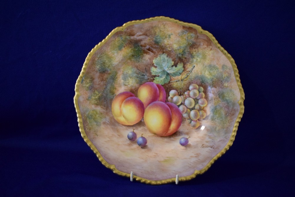 Royal Worcester large size rope edge dinner plate by Freeman