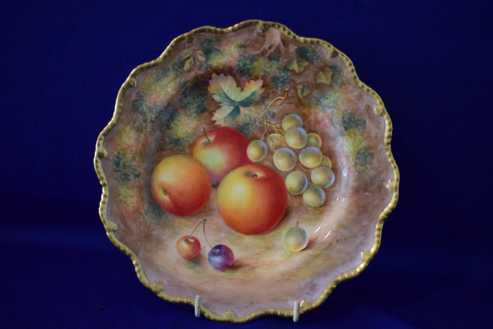 Royal Worcester star edge painted fruit dessert plate