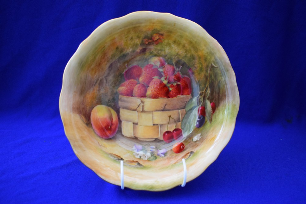 Royal Worcester painted fruit large size fruit bowl, artist signed