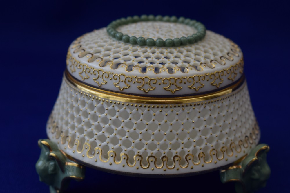 Royal Worcester reticulated candy box and cover by George Owen