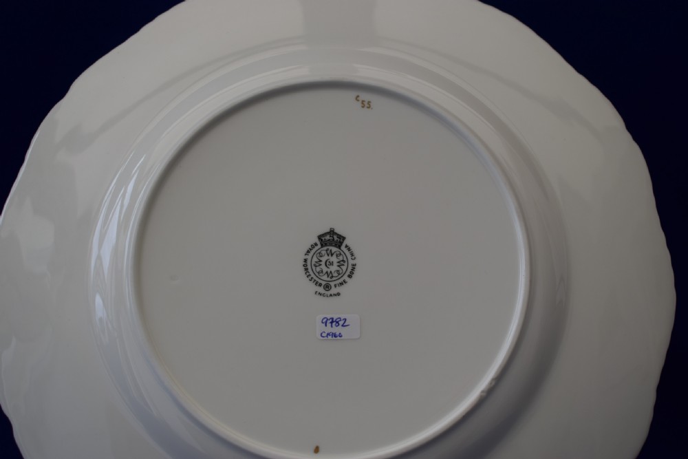 Royal Worcester rope edge dinner plate 10.75