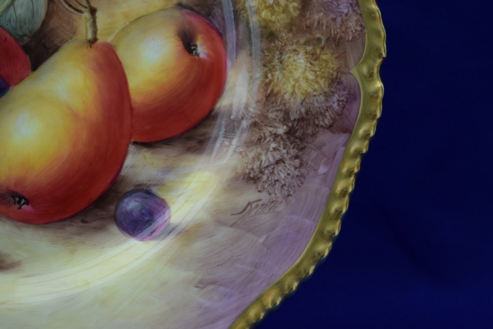 Royal Worcester rope edge painted fruit dinner plate 10.75