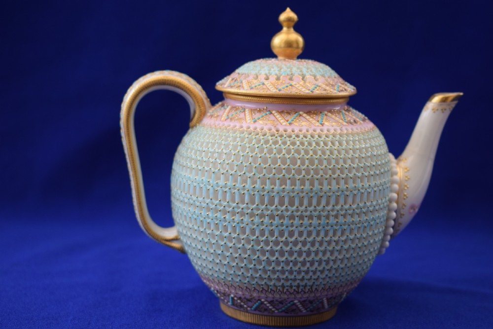 An exceptional Royal Worcester reticulated teapot and cover by George Owen. View II