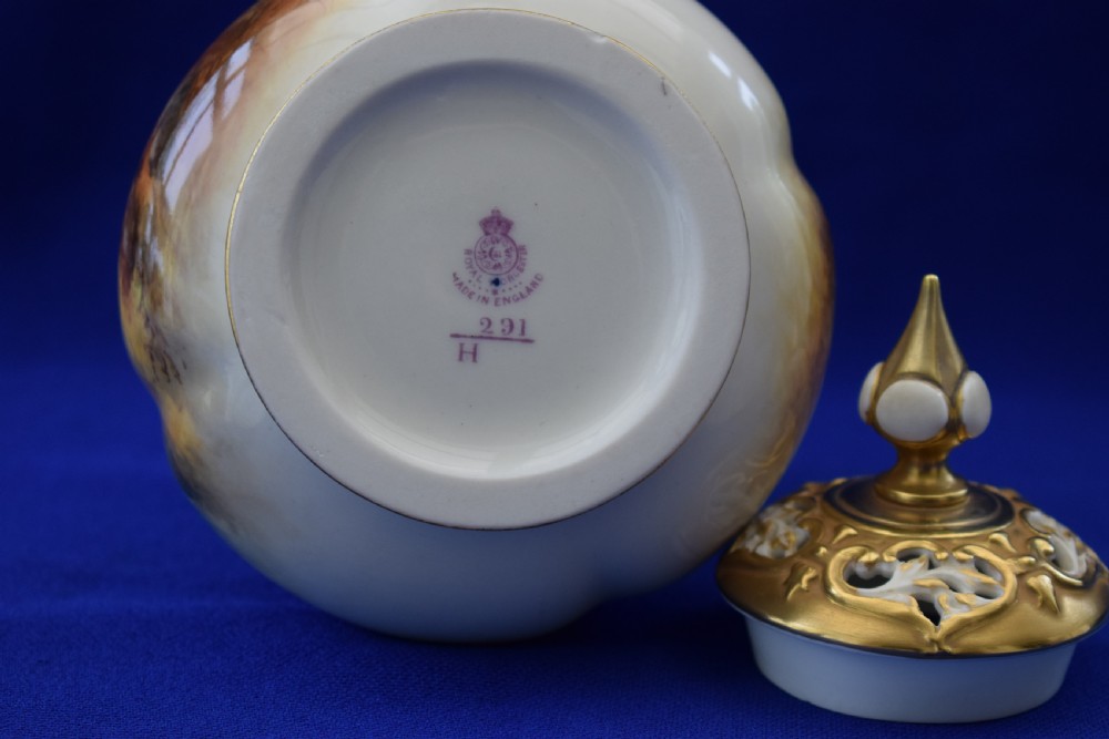 Royal Worcester artist signed Pot pourri vase by H Stinton View IV