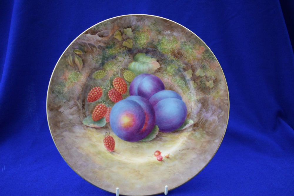 Royal Worcester large size painted fruit dinner plate.