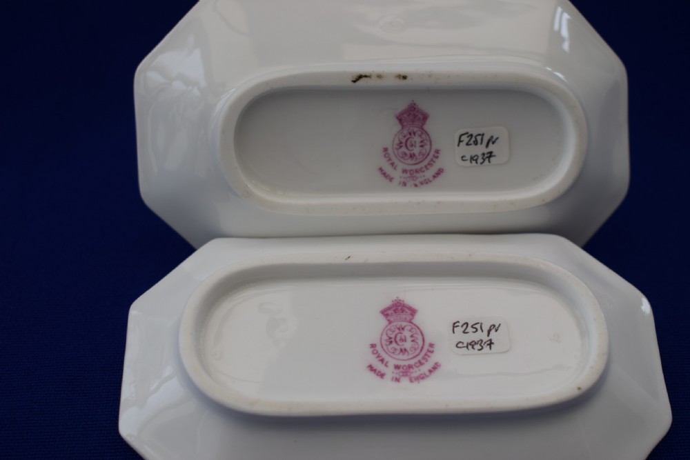 Royal Worcester pair of painted fruit bon bon dishes artist signed View II
