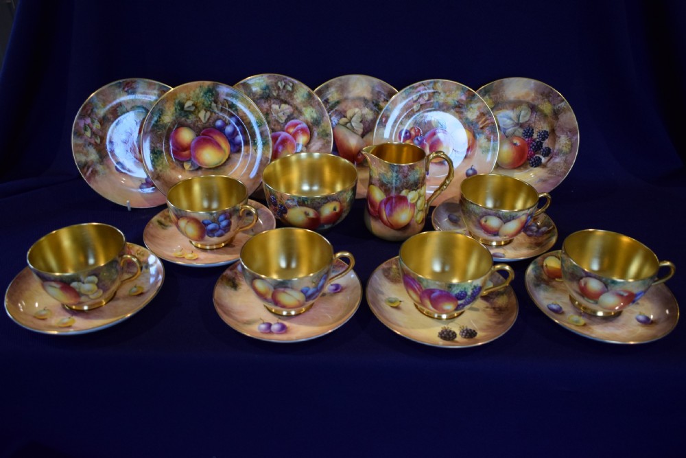 Royal Worcester painted fruit 20 piece tea set all artist signed.