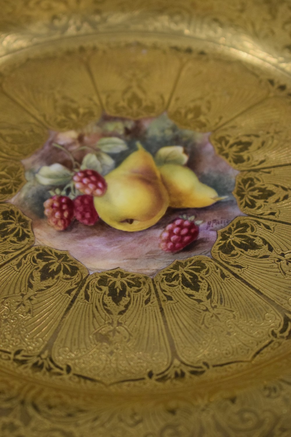 Royal Worcester set of 6 acid etched gilt plates with painted fruit centres View V