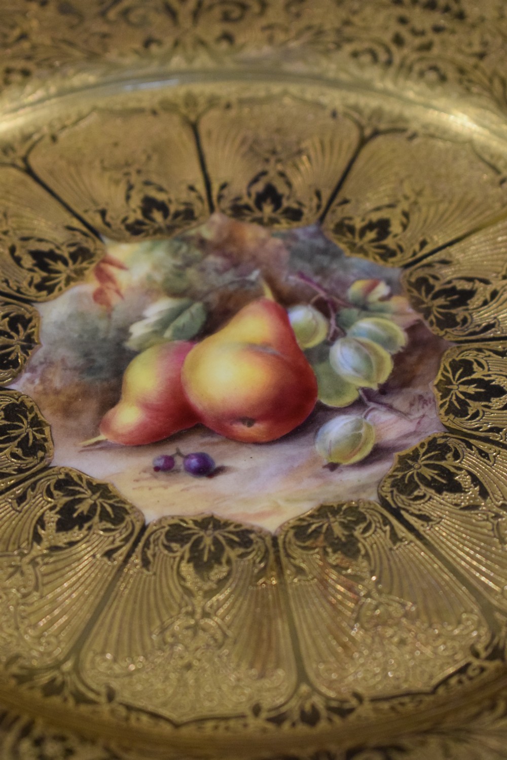 Royal Worcester set of 6 acid etched gilt plates with painted fruit centres View VII