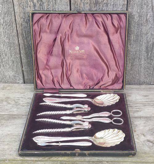 MAPPIN AND WEBB PRINCES PLATE FRUIT AND NUT SET CASED C1900