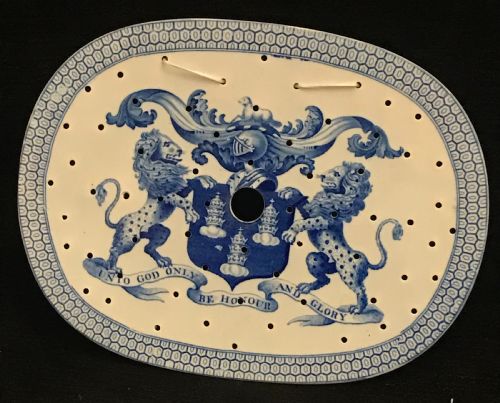 rare riley guild of drapers crest drainer 18101815 - CATEGORY: ANTIQUE CERAMICS - DATED 19TH CENTURY
