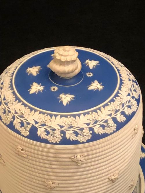 RARE JASPERWARE STILTON CHEESE DOME AND STAND 1860 - ADDITIONAL PHOTO 7