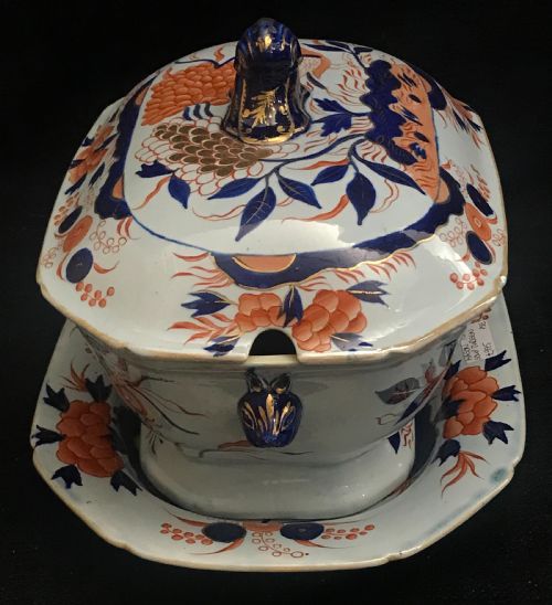 MASONS IRONSTONE SOUP TUREEN ON STAND IN IMARI PATTERN 18201830 - ADDITIONAL PHOTO 3