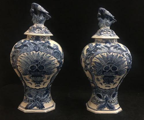 LARGE PAIR OF DELFT VASES 18501860 - ADDITIONAL PHOTO 1