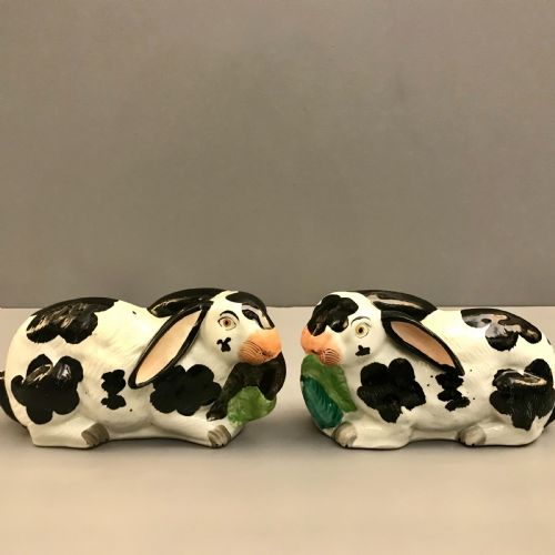 rare pair of staffordshire rabbits 18601870 - CATEGORY: ANTIQUE CERAMICS - DATED VICTORIAN