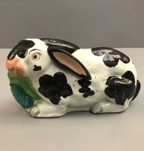 RARE PAIR OF STAFFORDSHIRE RABBITS 18601870 - ADDITIONAL PHOTO 2