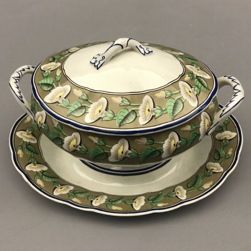 PAIR OF WEDGWOOD CREAMWARE SAUCE TUREENS 1830 - ADDITIONAL PHOTO 3