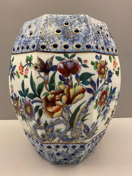 ENGLISH IRONSTONE GARDEN SEAT IN CLOBBERED FLOW BLUE 18451855 - ADDITIONAL PHOTO 1